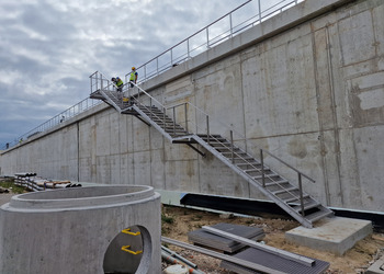 Oczyszczalnia Ścieków - Schody Bioreaktora